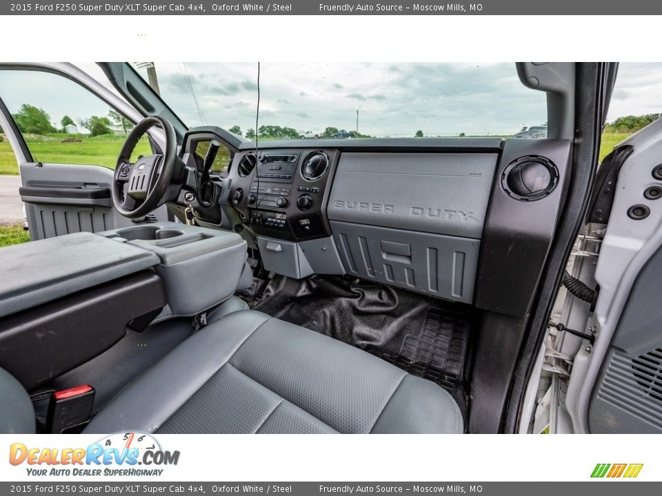 2015 Ford F250 Super Duty XLT Super Cab 4x4 Oxford White / Steel Photo #25