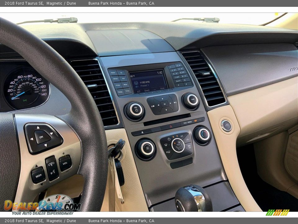 Controls of 2018 Ford Taurus SE Photo #5