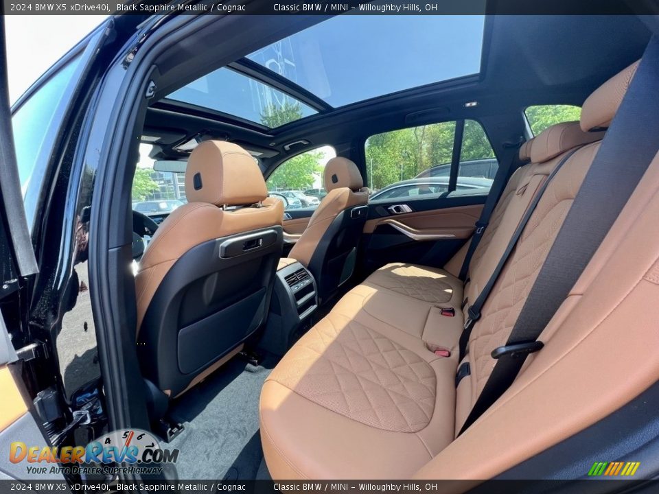 Rear Seat of 2024 BMW X5 xDrive40i Photo #4