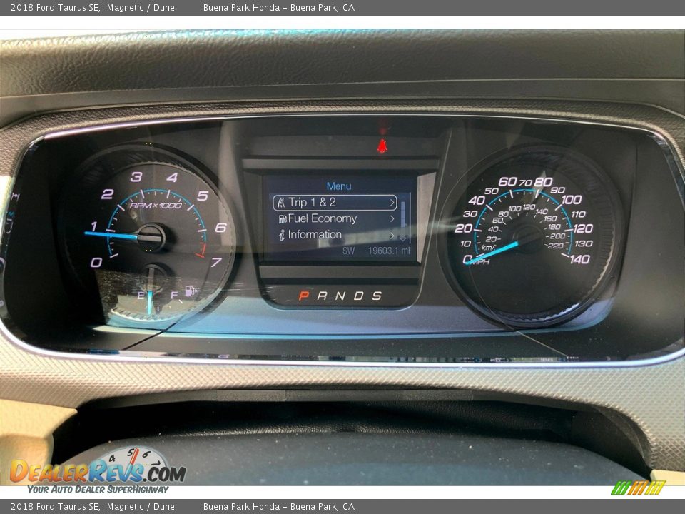 2018 Ford Taurus SE Gauges Photo #20