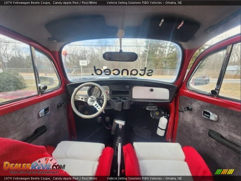 Front Seat of 1974 Volkswagen Beetle Coupe Photo #4
