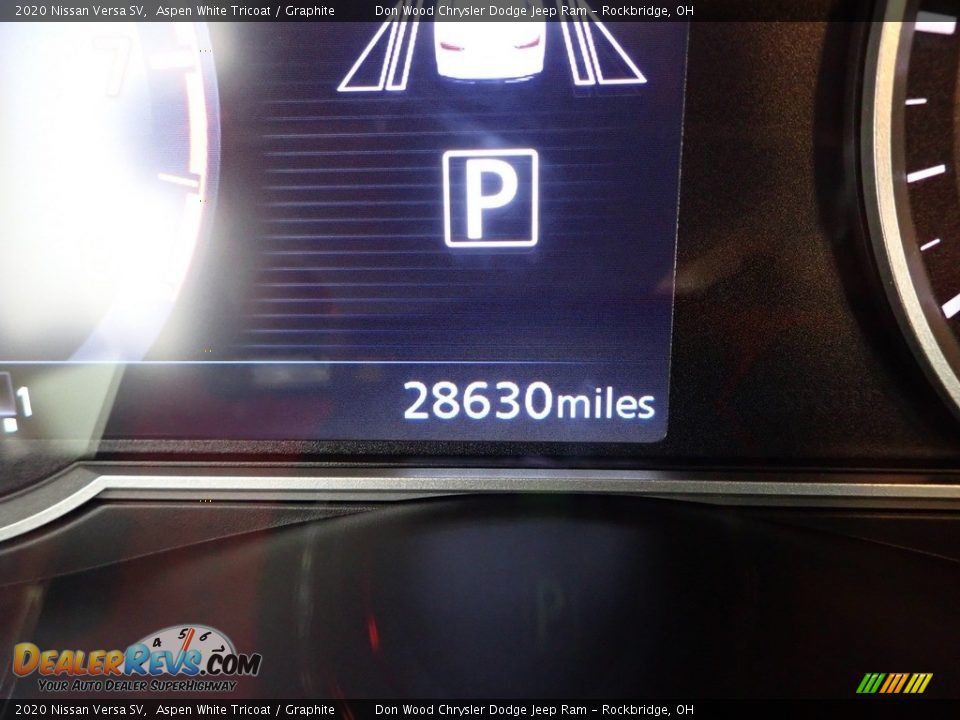 2020 Nissan Versa SV Aspen White Tricoat / Graphite Photo #28