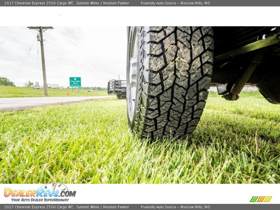 2017 Chevrolet Express 2500 Cargo WT Summit White / Medium Pewter Photo #12