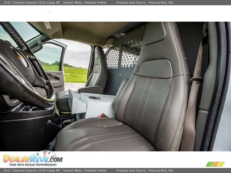 2017 Chevrolet Express 2500 Cargo WT Summit White / Medium Pewter Photo #17