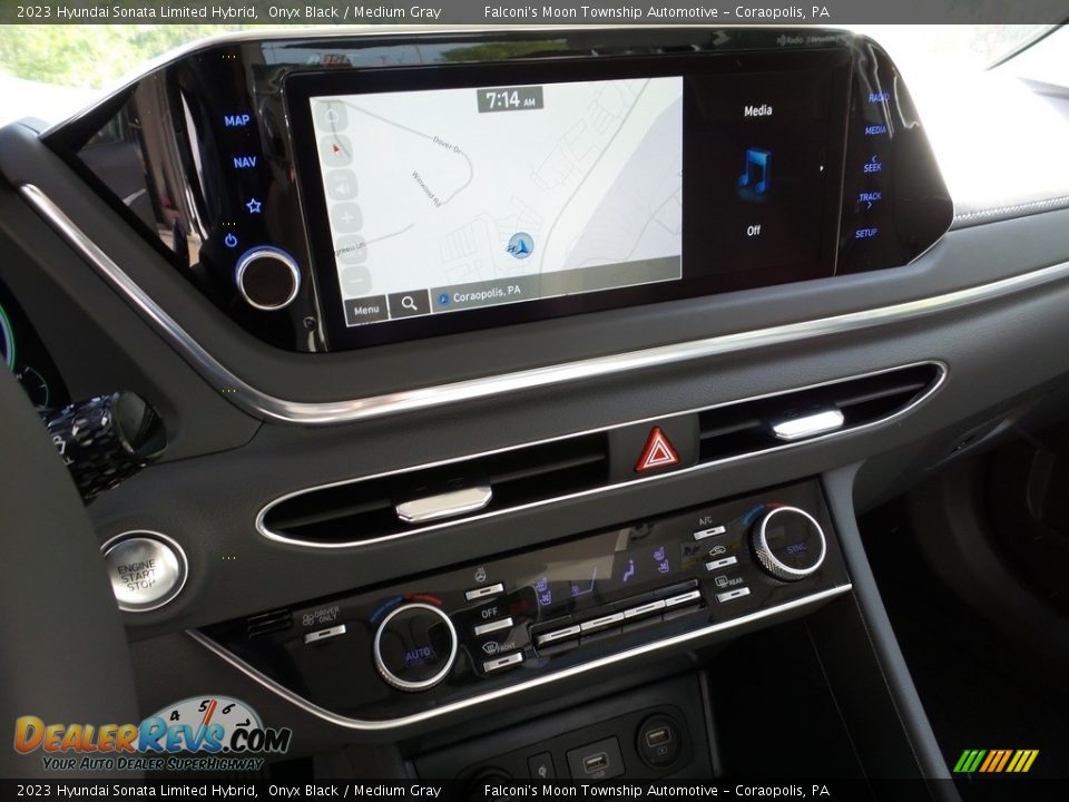 Controls of 2023 Hyundai Sonata Limited Hybrid Photo #17