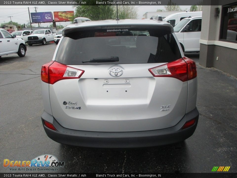 2013 Toyota RAV4 XLE AWD Classic Silver Metallic / Ash Photo #30