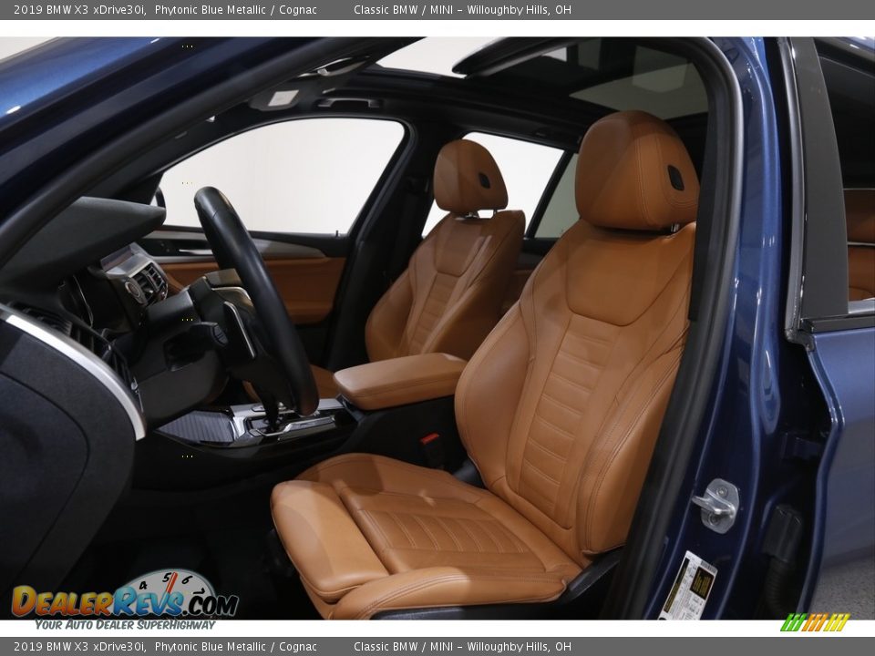 Front Seat of 2019 BMW X3 xDrive30i Photo #5