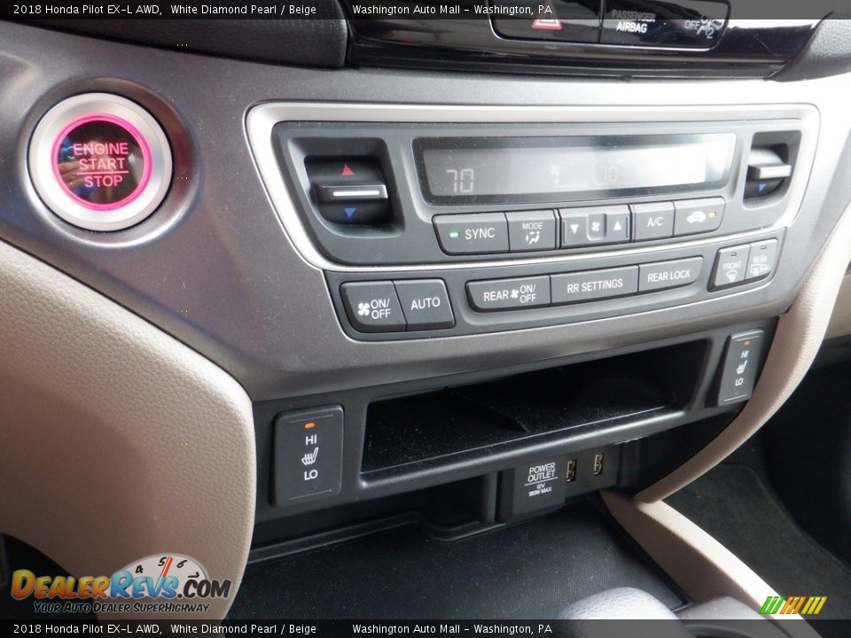 Controls of 2018 Honda Pilot EX-L AWD Photo #18