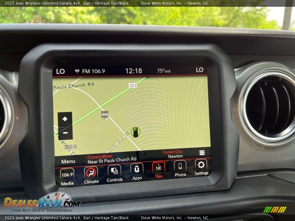 Navigation of 2023 Jeep Wrangler Unlimited Sahara 4x4 Photo #23