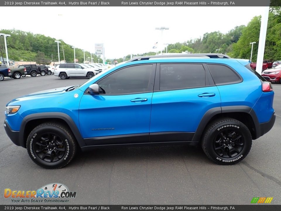 2019 Jeep Cherokee Trailhawk 4x4 Hydro Blue Pearl / Black Photo #2