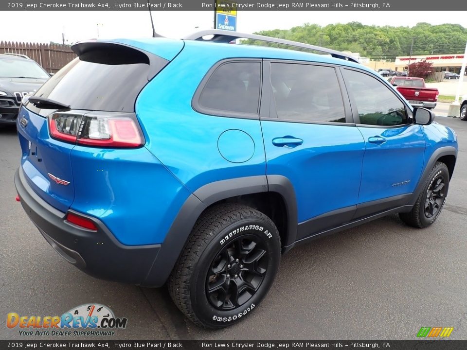 2019 Jeep Cherokee Trailhawk 4x4 Hydro Blue Pearl / Black Photo #6