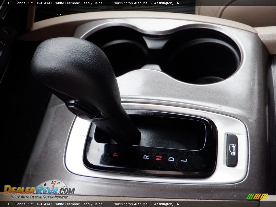 2017 Honda Pilot EX-L AWD White Diamond Pearl / Beige Photo #26