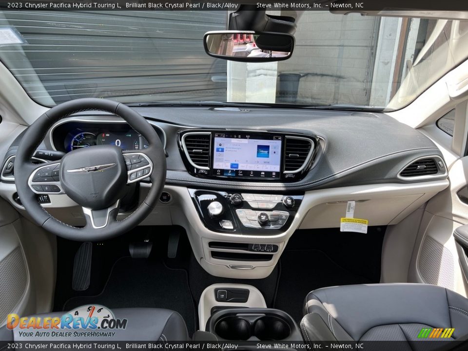 2023 Chrysler Pacifica Hybrid Touring L Brilliant Black Crystal Pearl / Black/Alloy Photo #19