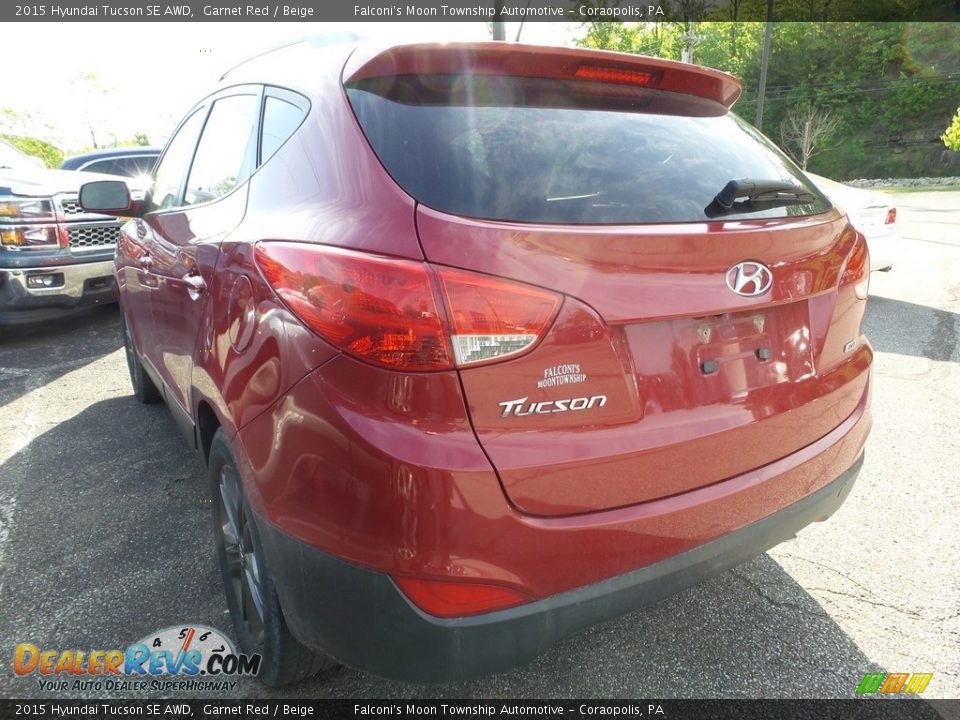 2015 Hyundai Tucson SE AWD Garnet Red / Beige Photo #2