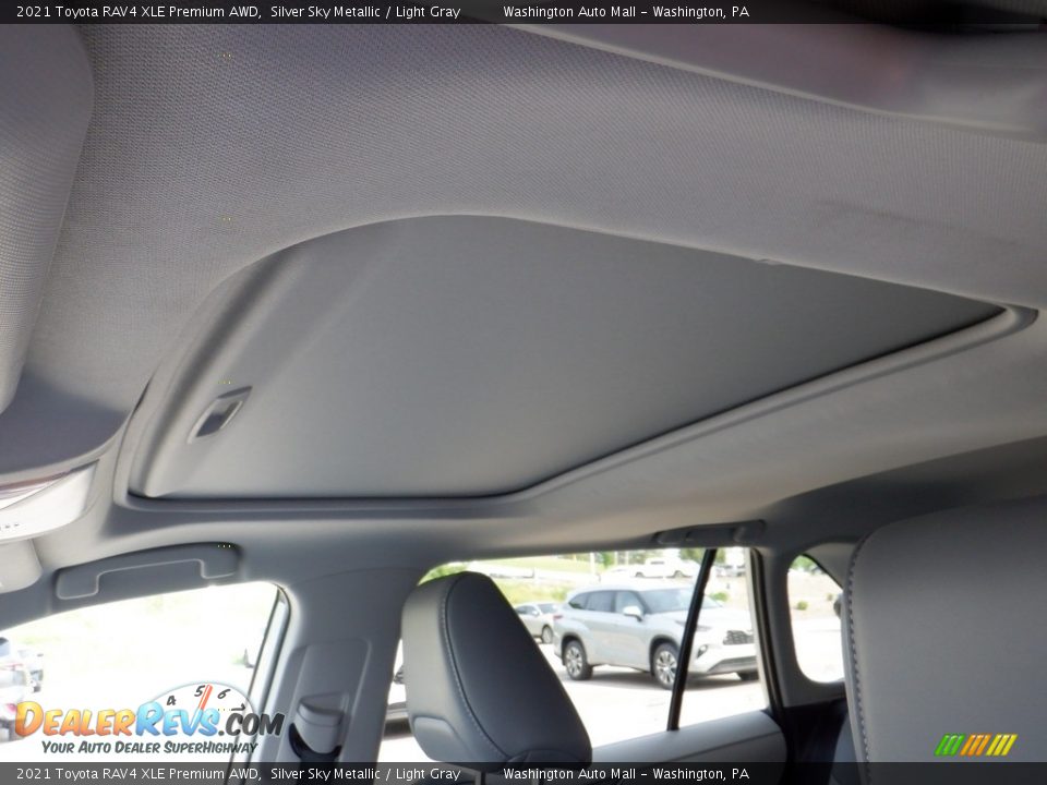2021 Toyota RAV4 XLE Premium AWD Silver Sky Metallic / Light Gray Photo #20