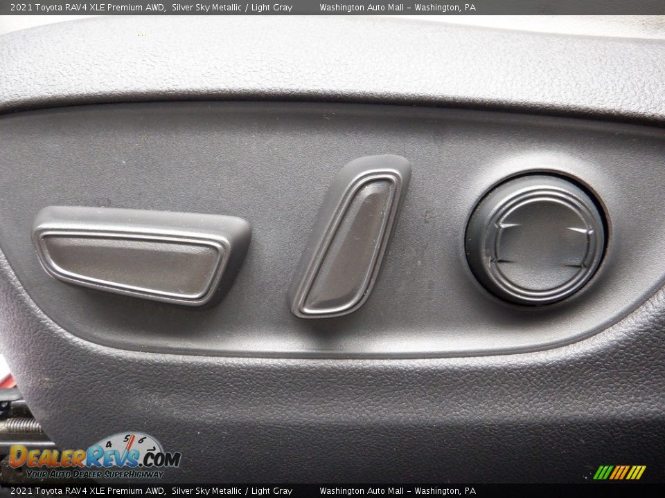 2021 Toyota RAV4 XLE Premium AWD Silver Sky Metallic / Light Gray Photo #25