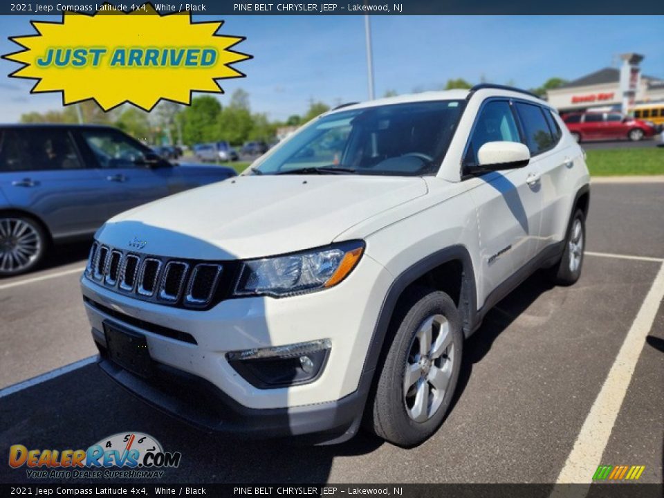 2021 Jeep Compass Latitude 4x4 White / Black Photo #1