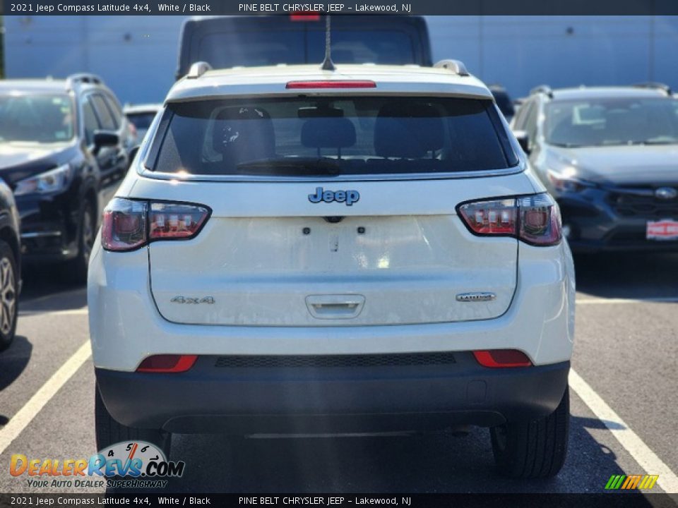 2021 Jeep Compass Latitude 4x4 White / Black Photo #4