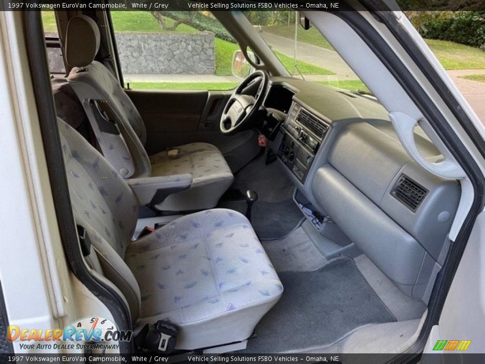 Front Seat of 1997 Volkswagen EuroVan Campmobile Photo #8