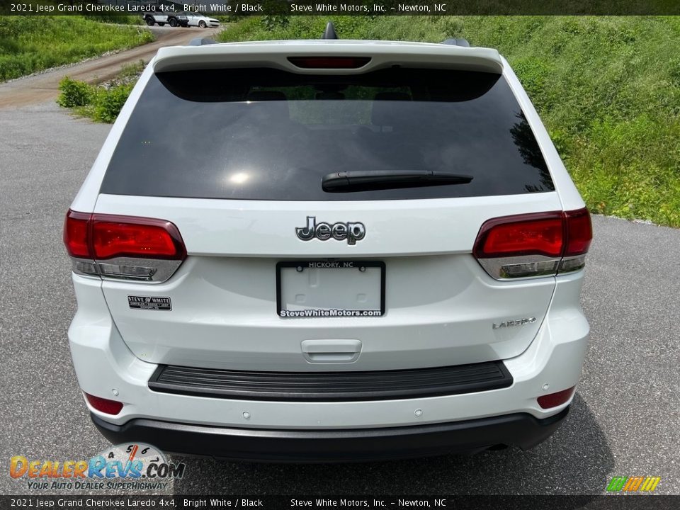 2021 Jeep Grand Cherokee Laredo 4x4 Bright White / Black Photo #7