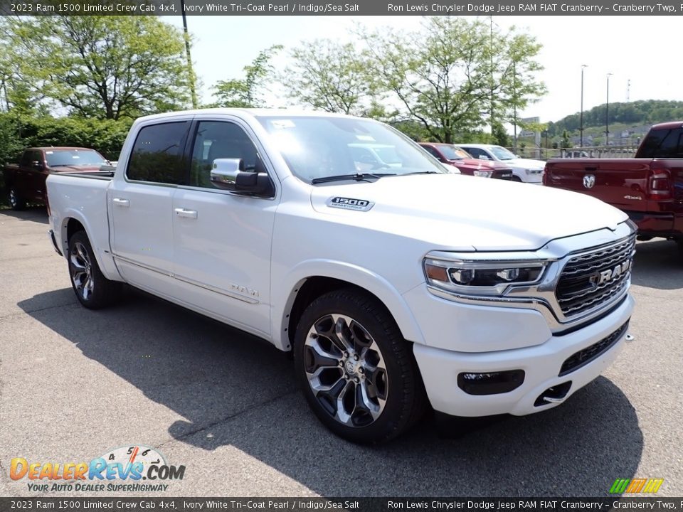 Front 3/4 View of 2023 Ram 1500 Limited Crew Cab 4x4 Photo #7