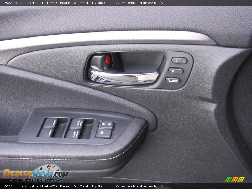 Door Panel of 2022 Honda Ridgeline RTL-E AWD Photo #18