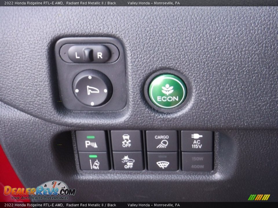 Controls of 2022 Honda Ridgeline RTL-E AWD Photo #22