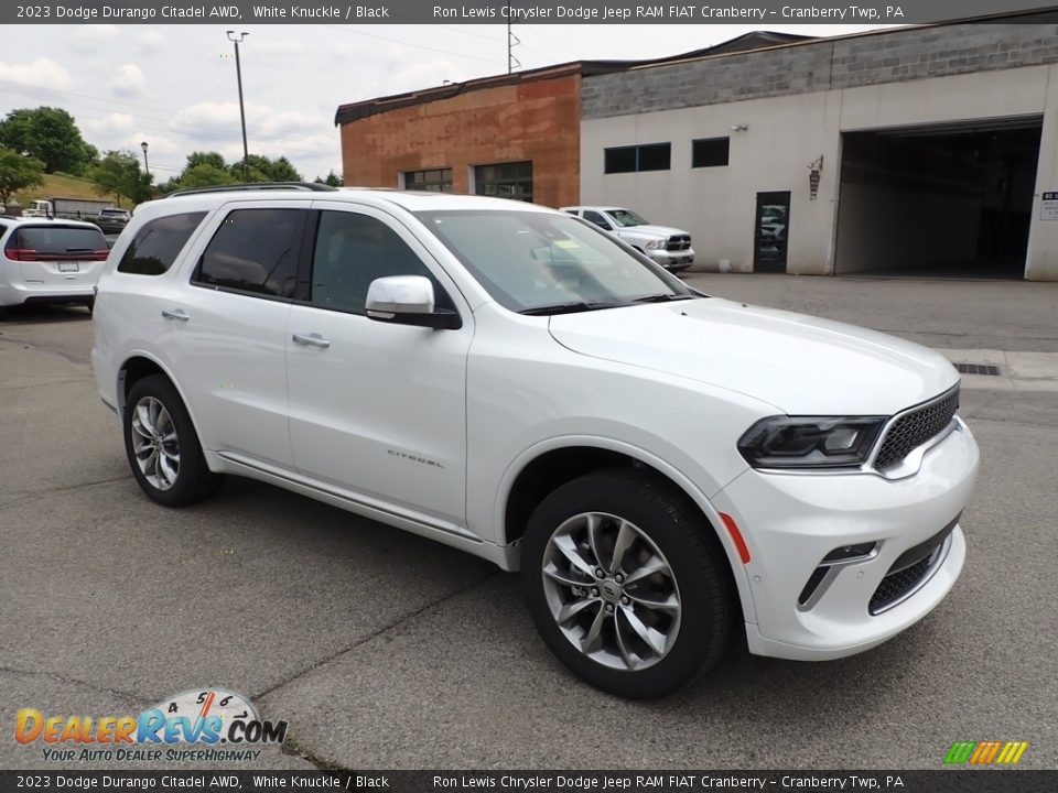 Front 3/4 View of 2023 Dodge Durango Citadel AWD Photo #7