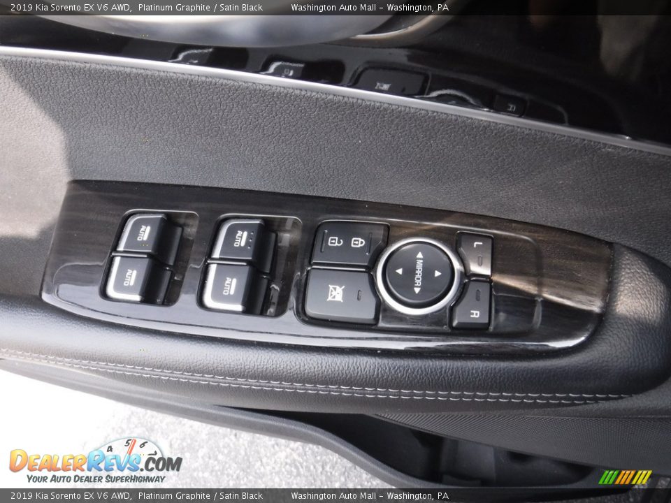 Controls of 2019 Kia Sorento EX V6 AWD Photo #12