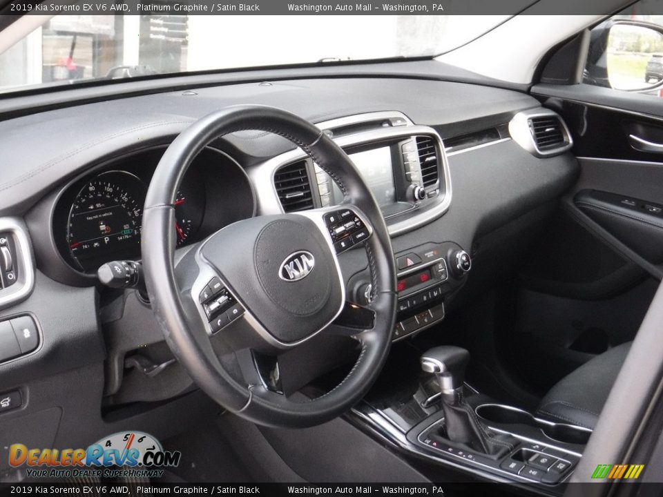 Dashboard of 2019 Kia Sorento EX V6 AWD Photo #13