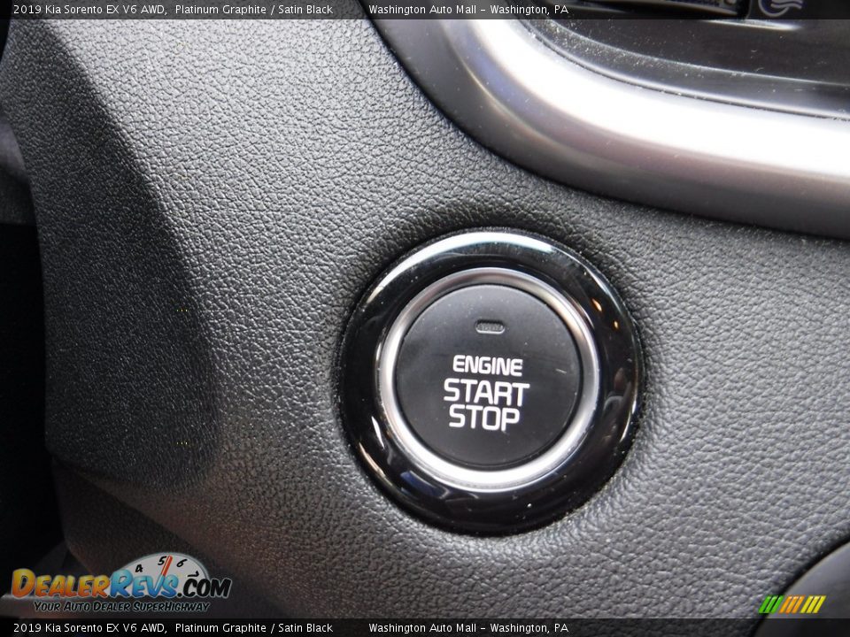 Controls of 2019 Kia Sorento EX V6 AWD Photo #20