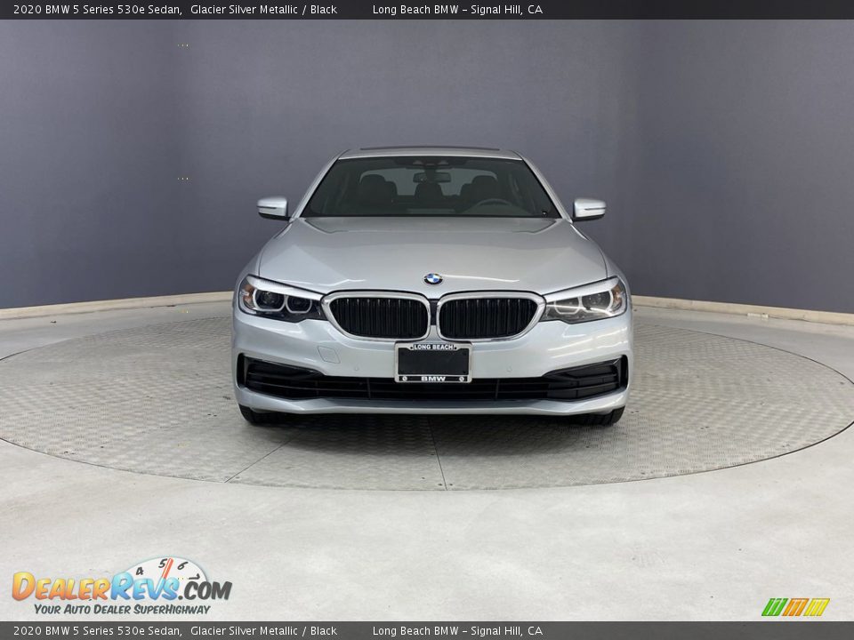 2020 BMW 5 Series 530e Sedan Glacier Silver Metallic / Black Photo #2