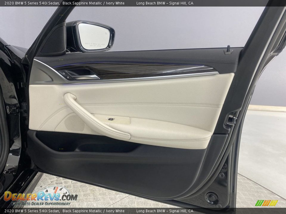 2020 BMW 5 Series 540i Sedan Black Sapphire Metallic / Ivory White Photo #31