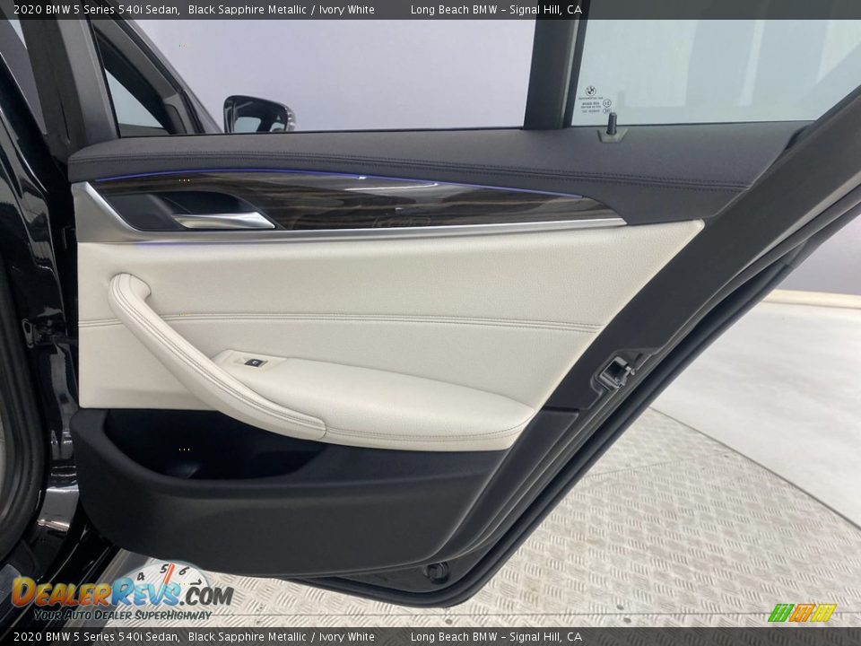2020 BMW 5 Series 540i Sedan Black Sapphire Metallic / Ivory White Photo #34