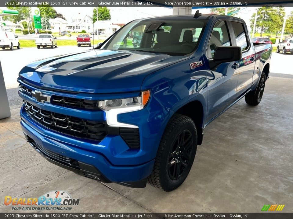 2023 Chevrolet Silverado 1500 RST Crew Cab 4x4 Glacier Blue Metallic / Jet Black Photo #2