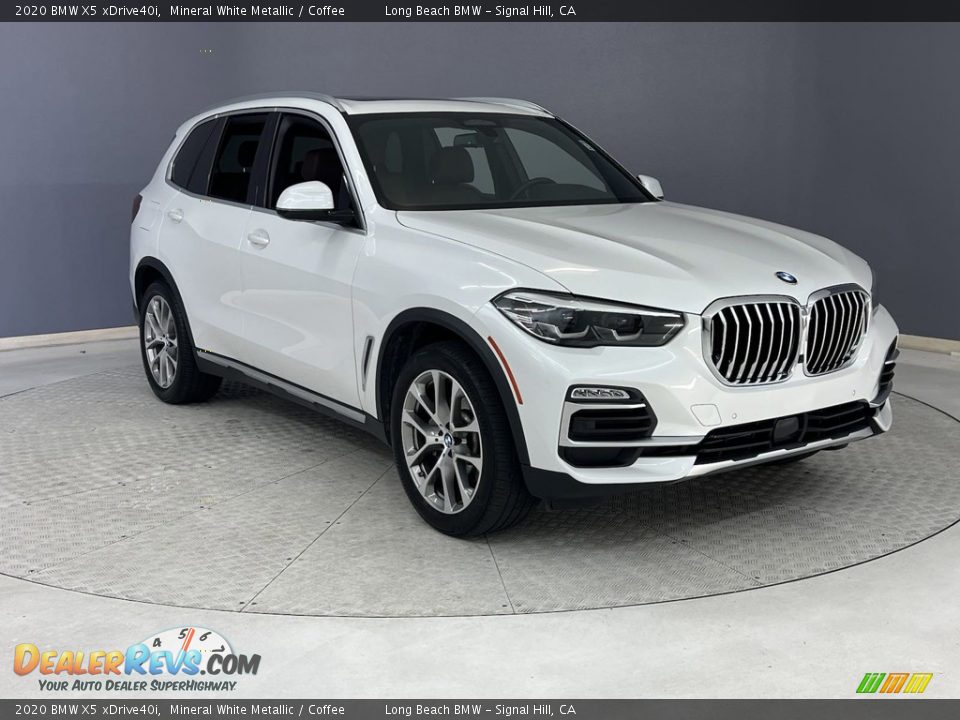 Front 3/4 View of 2020 BMW X5 xDrive40i Photo #4