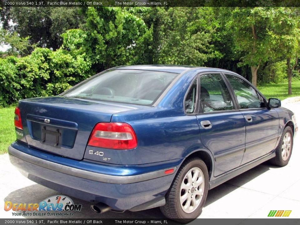 2000 Volvo S40 1.9T Pacific Blue Metallic / Off Black Photo #7