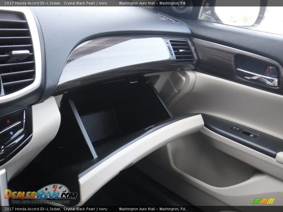 2017 Honda Accord EX-L Sedan Crystal Black Pearl / Ivory Photo #28
