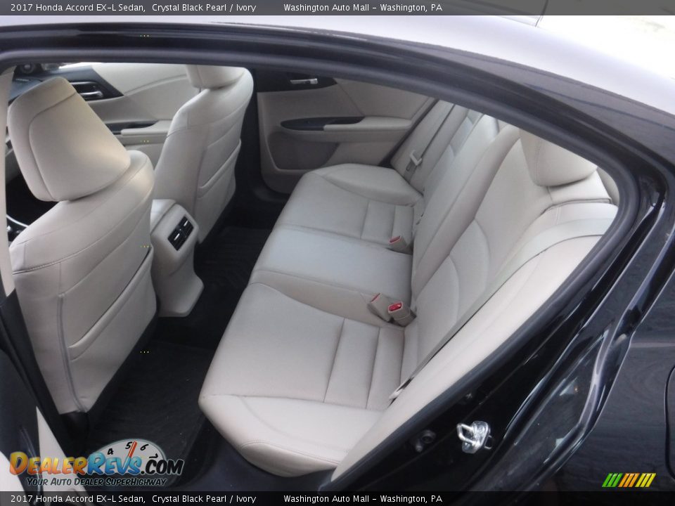 2017 Honda Accord EX-L Sedan Crystal Black Pearl / Ivory Photo #30