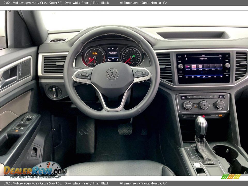 Dashboard of 2021 Volkswagen Atlas Cross Sport SE Photo #4