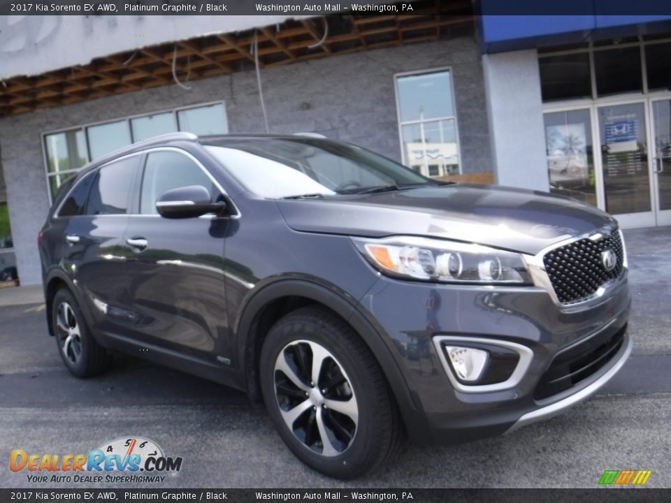 Front 3/4 View of 2017 Kia Sorento EX AWD Photo #1