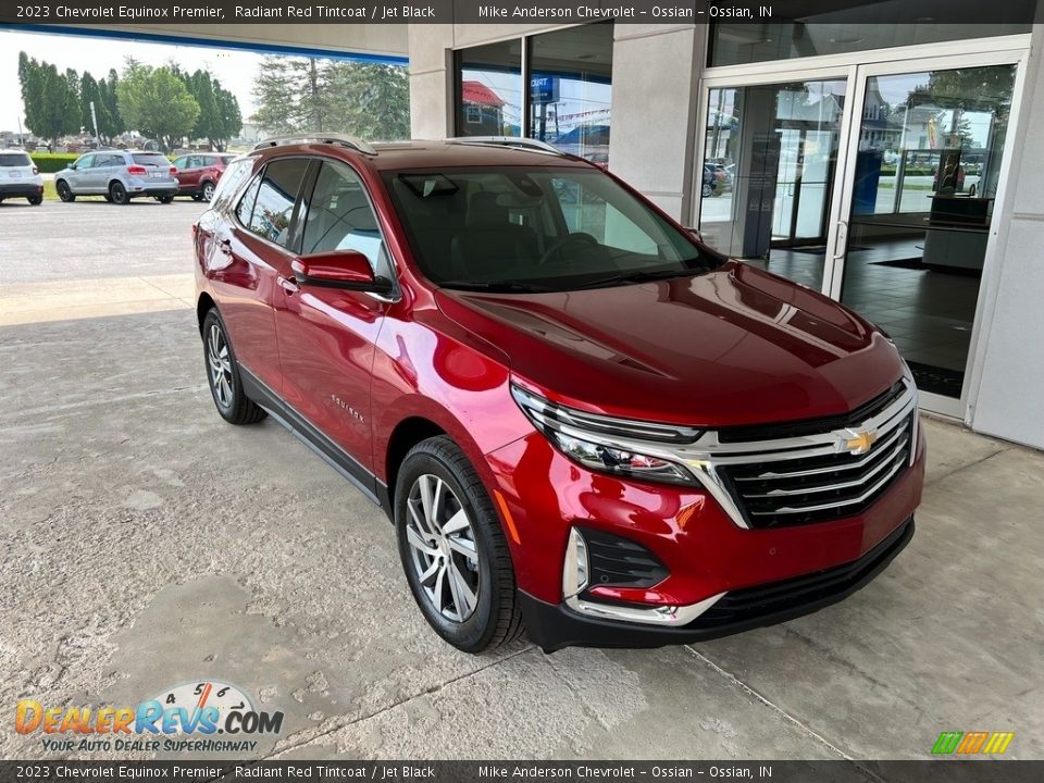 2023 Chevrolet Equinox Premier Radiant Red Tintcoat / Jet Black Photo #5