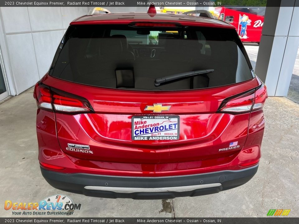 2023 Chevrolet Equinox Premier Radiant Red Tintcoat / Jet Black Photo #8