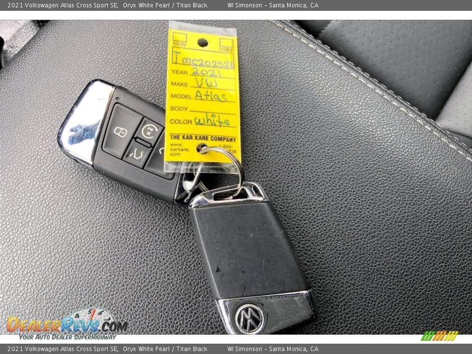 Keys of 2021 Volkswagen Atlas Cross Sport SE Photo #11