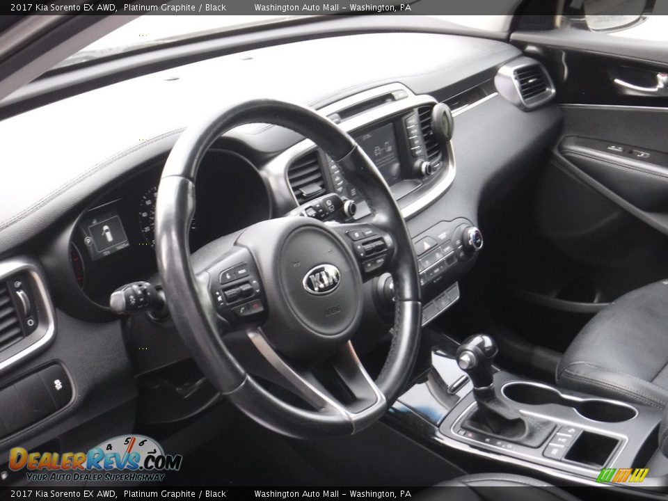 Dashboard of 2017 Kia Sorento EX AWD Photo #12