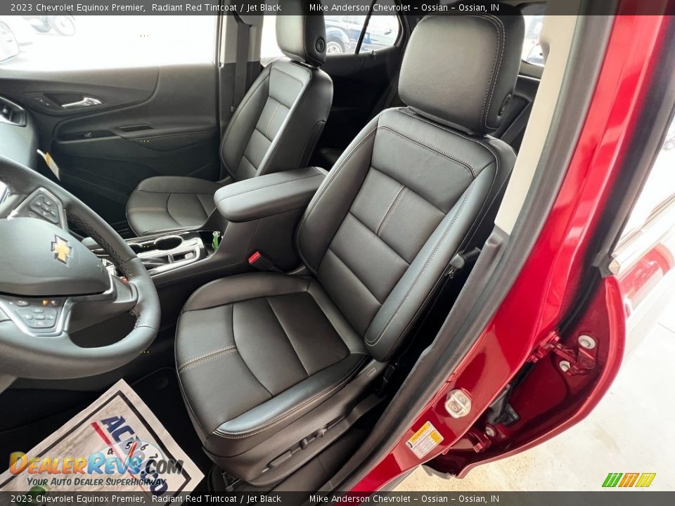 2023 Chevrolet Equinox Premier Radiant Red Tintcoat / Jet Black Photo #15