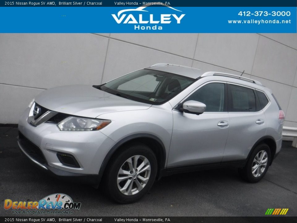 2015 Nissan Rogue SV AWD Brilliant Silver / Charcoal Photo #1