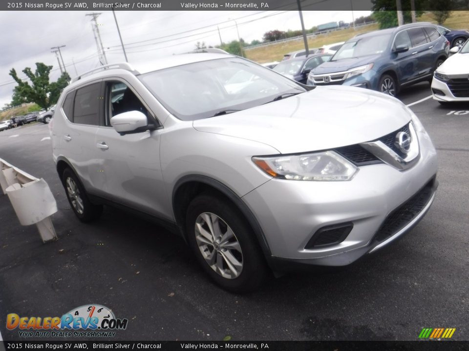 2015 Nissan Rogue SV AWD Brilliant Silver / Charcoal Photo #5