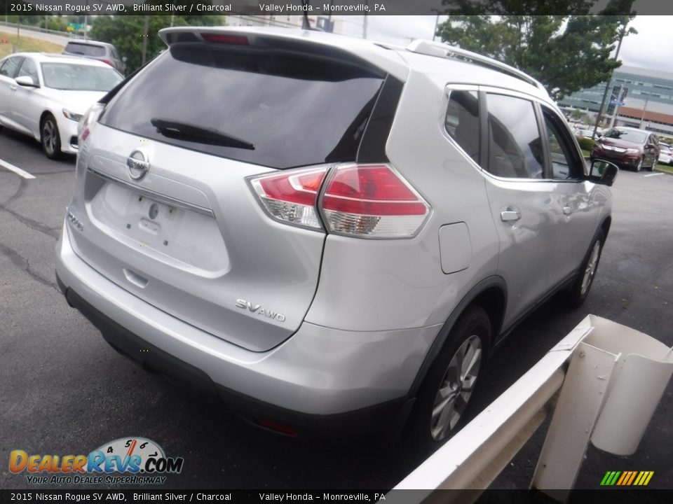 2015 Nissan Rogue SV AWD Brilliant Silver / Charcoal Photo #6