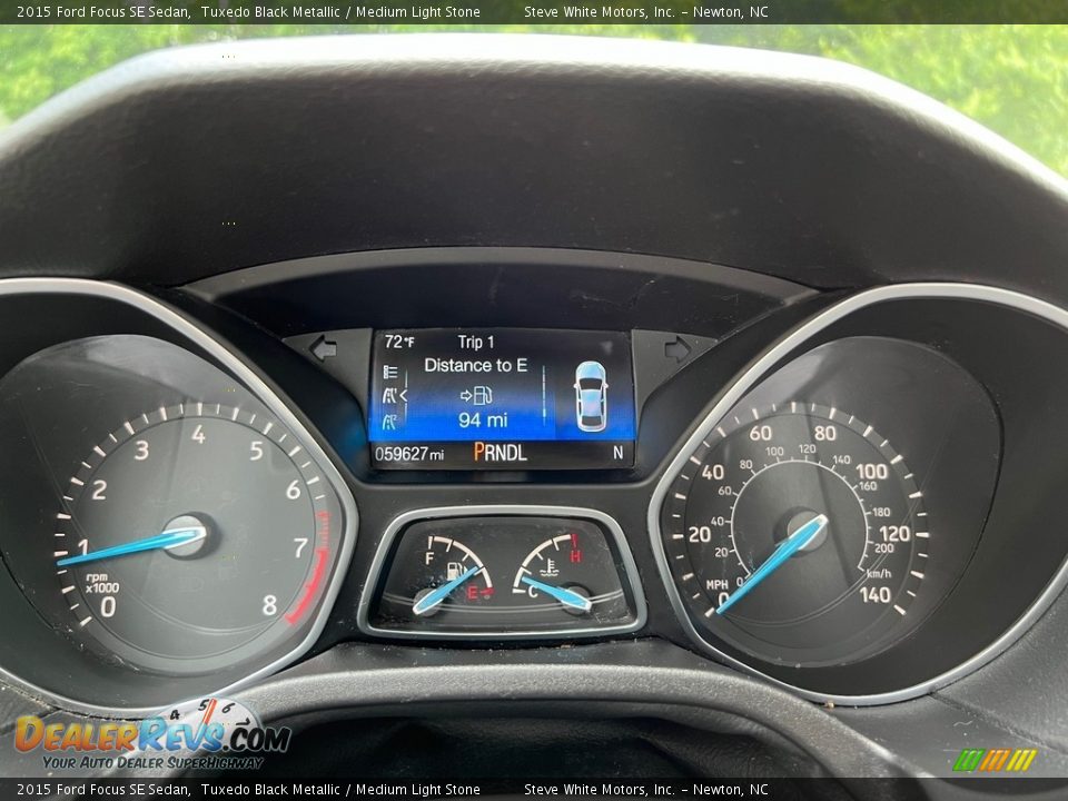 2015 Ford Focus SE Sedan Gauges Photo #18